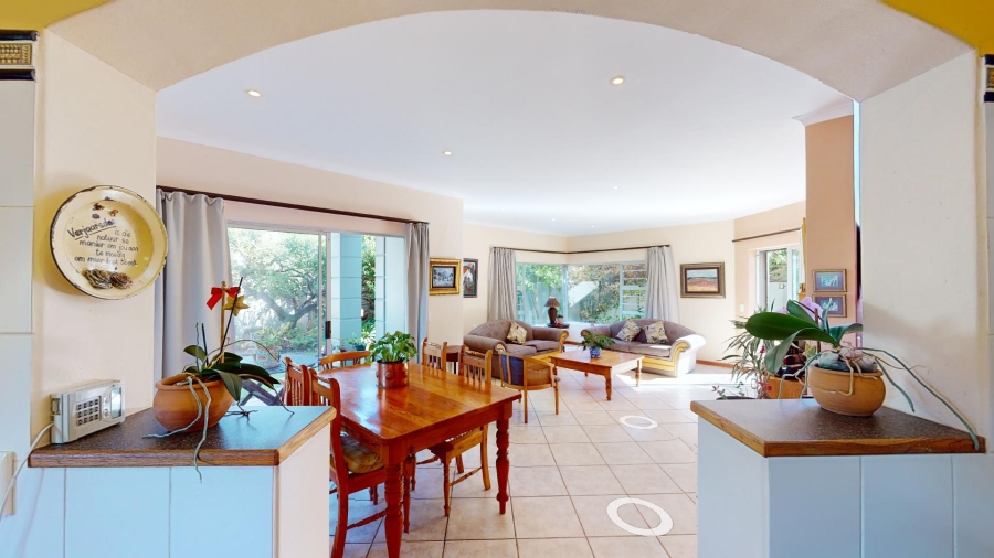 5 Bedroom Property for Sale in Cola Beach Western Cape